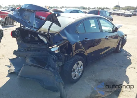 2018 Kia Forte Lx z USA, uszkodzony, nr VIN 3KPFK4A73JE283977